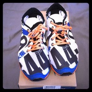 Mizuno Wave Universe Size 8